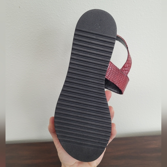 Snake Skin Platform Sandals V Leather Wide Straps Chunky Red Black Sz 39/9 - Picture 8 of 13